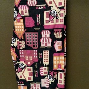 LuLaRoe OS Leggings NWOT Gnomes in the City